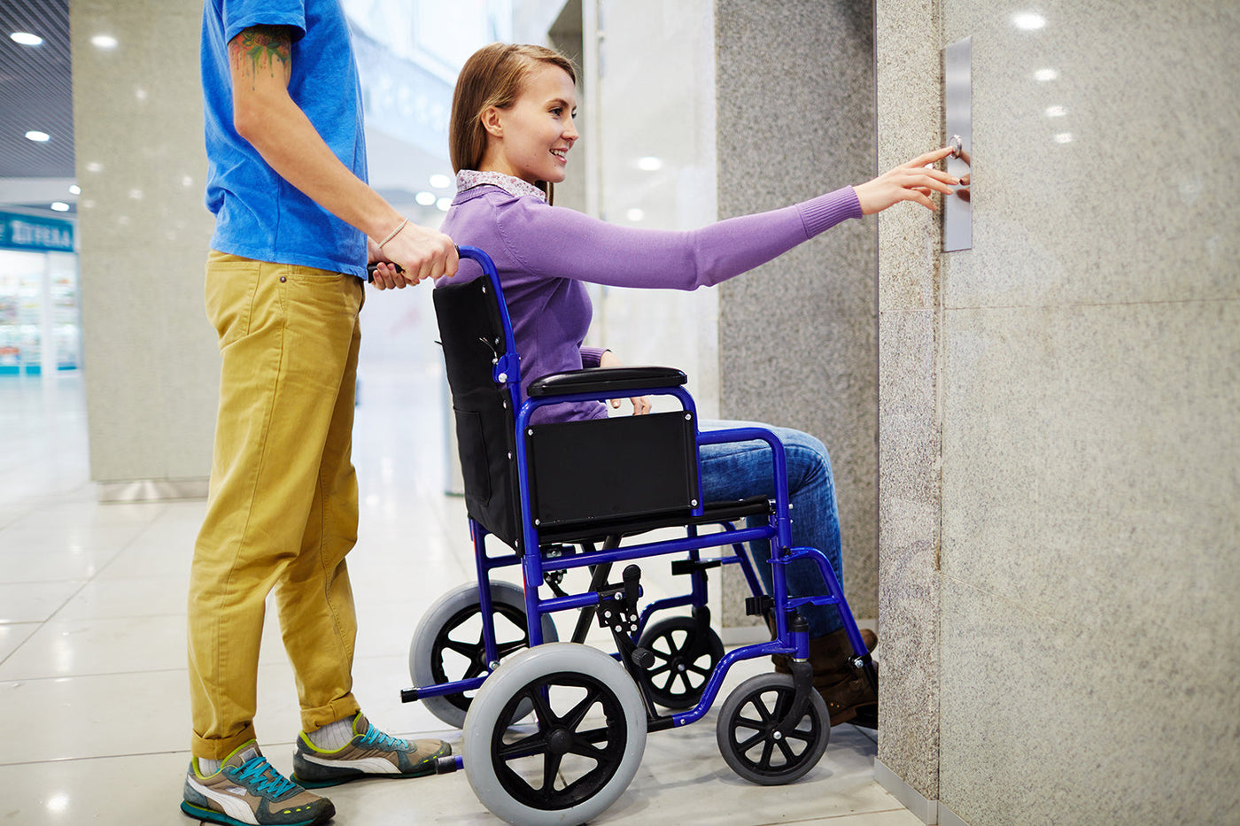 Travel Wheelchairs vs. Standard Wheelchairs: Which One Should You Buy?