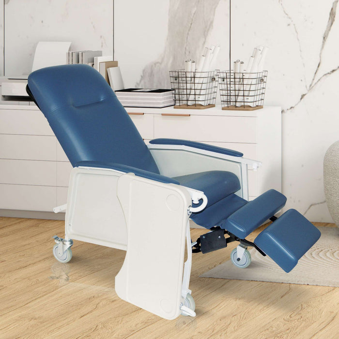 Bariatric Geri Chair Recliner with a Tray