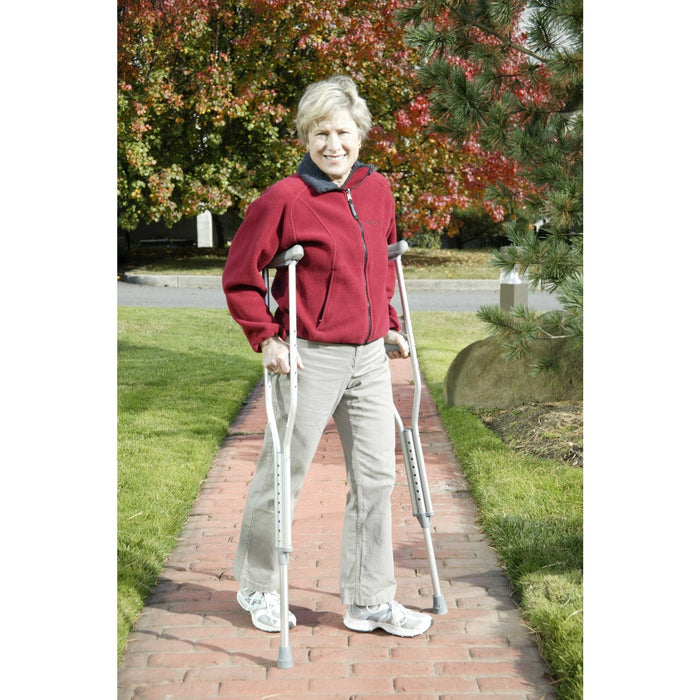 Walking Crutches with Underarm Pad and Handgrip